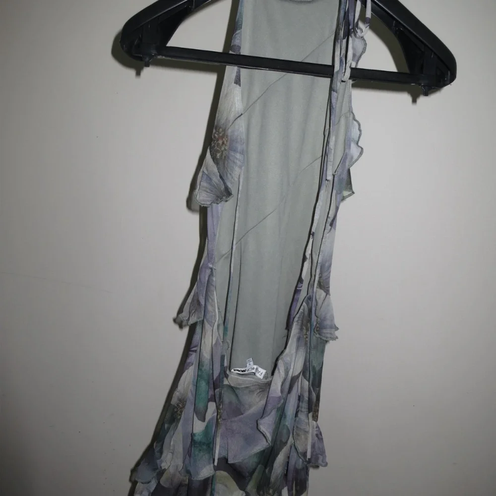 Floral Ruffle Halter Mini Dress - Picture 3 of 4